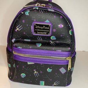 Disney loungefly back pack HOCUS POCUS Disney parks
